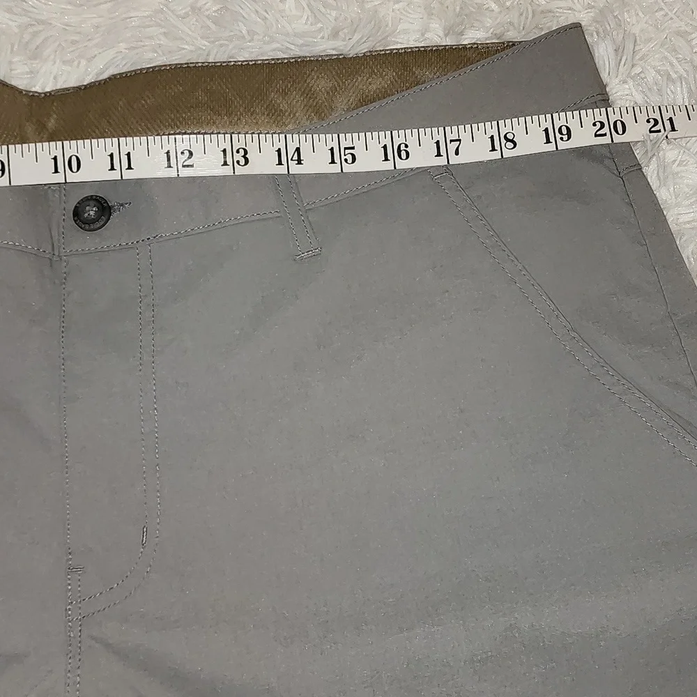 Eddie Bauer Men's Gray  Casual Shorts  Brand New